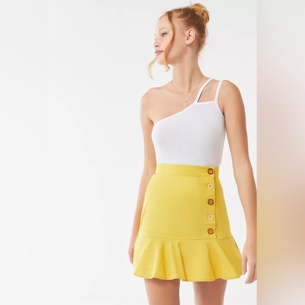 UO urban outfitters Lily Linen Button-Front Mini Skirt small yellow